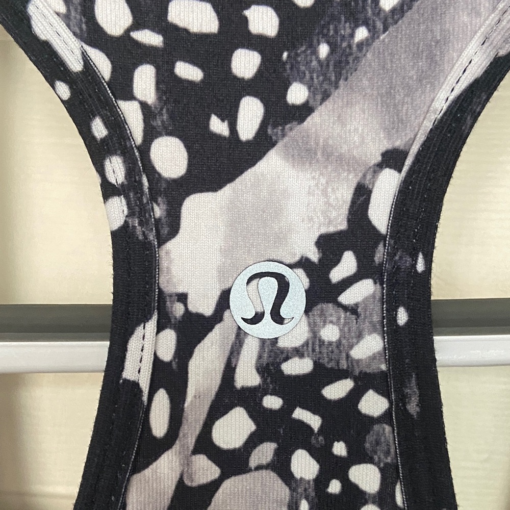 Lululemon Racerback Tank Small - Picture 2 of 8